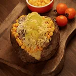 Stuffed potato with julienne