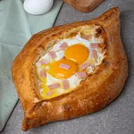 Աջարական խաչապուրի խոզապուխտով
