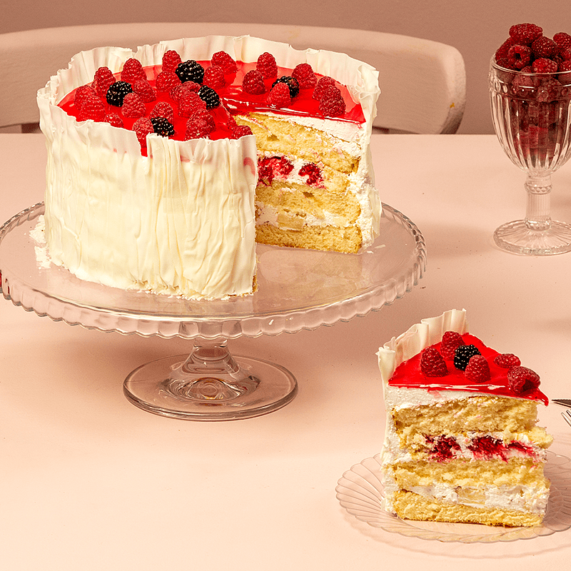 Cake “SAS Sweet Pineapple and raspberry”
