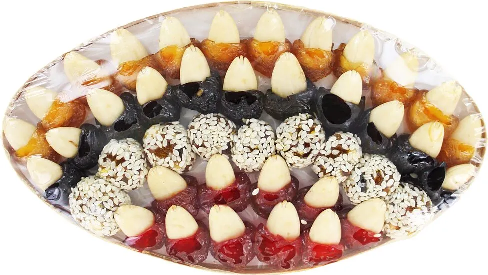 Dried cherries with almonds