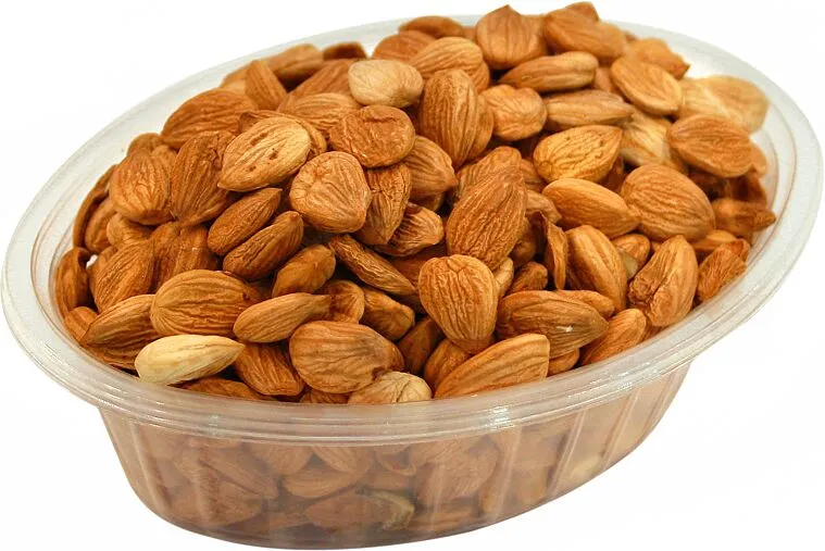 Peeled apricot kernels