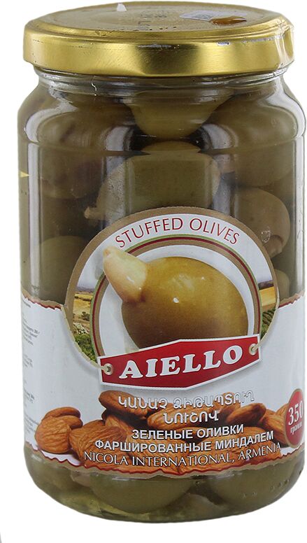 Green olives with almond 
