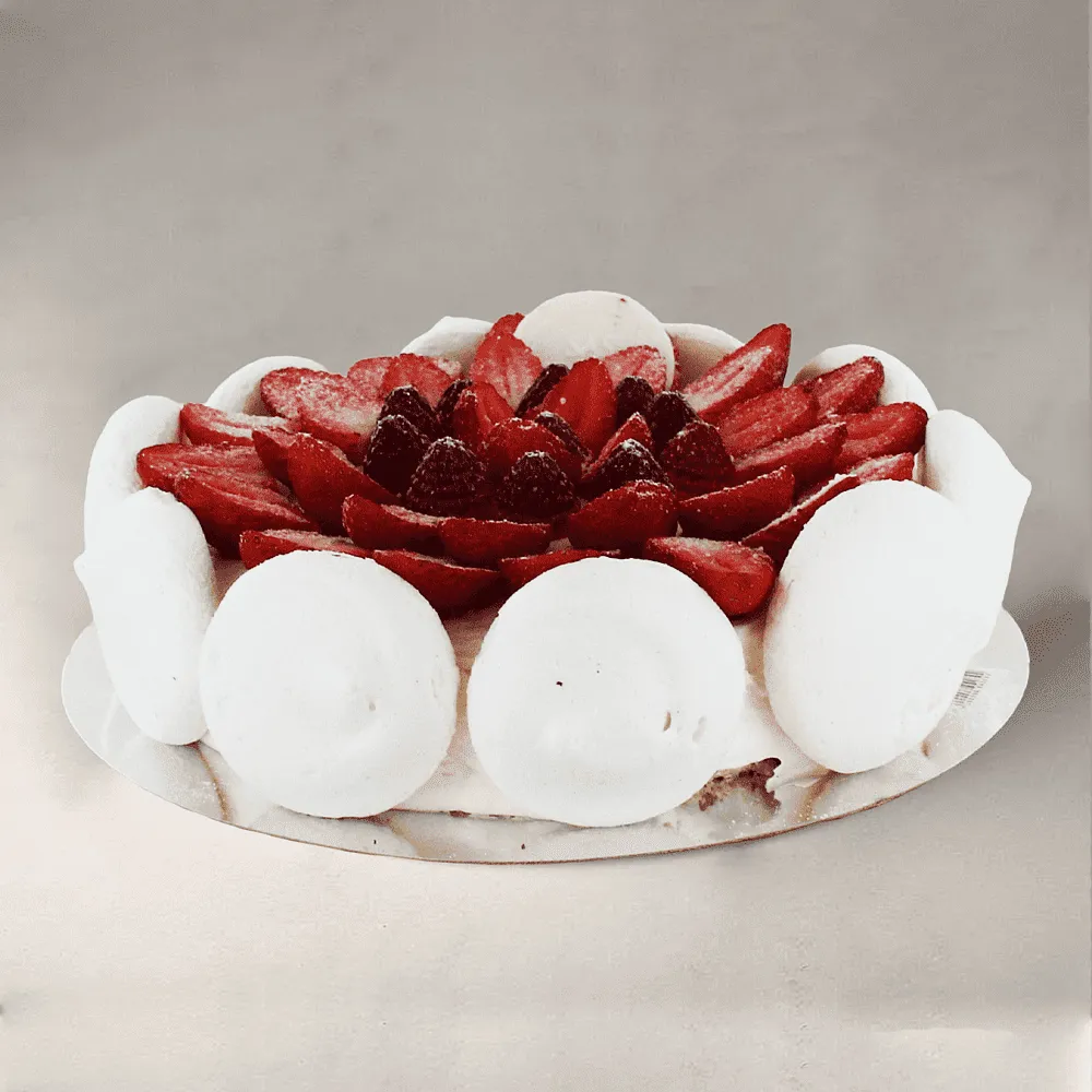 Cake "Sas Sweet Meringue with strawberry" 
