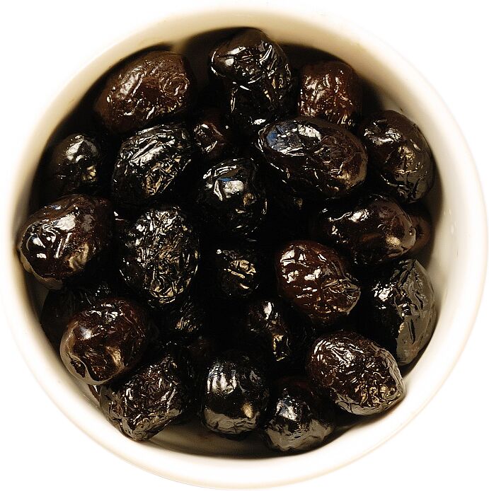 Cured black olives 