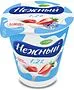 Yoghurt product with strawberry syrup "Campina Нежный" 320g, richness: 1.2%