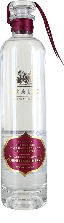Strong alcoholic cornel drink "Aralez" 0.7l