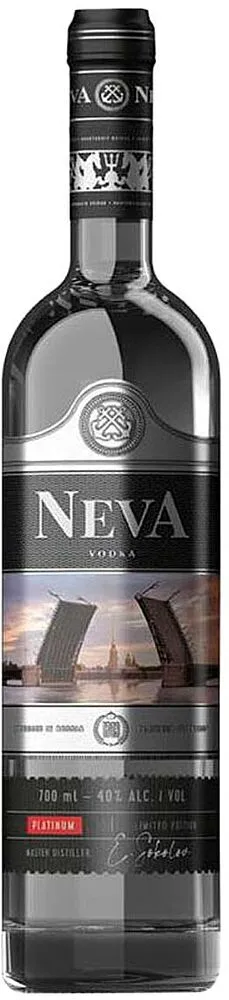 Vodka "Neva Platinum" 0.7l

