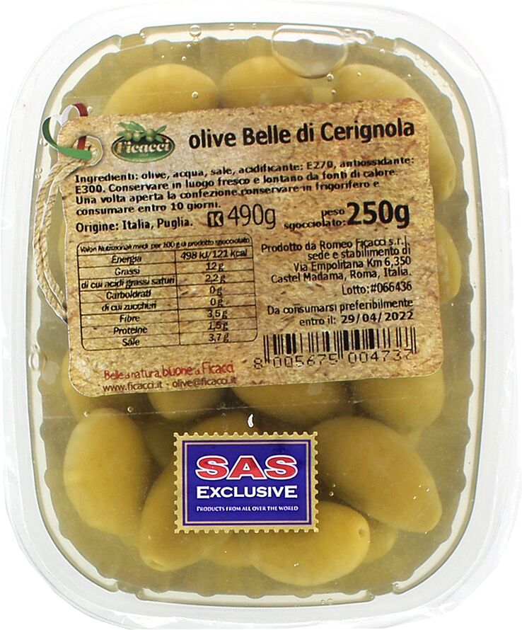 Green olives with stone 