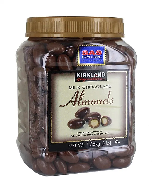 Драже шоколадное с миндалем "Kirkland" 1.36кг 