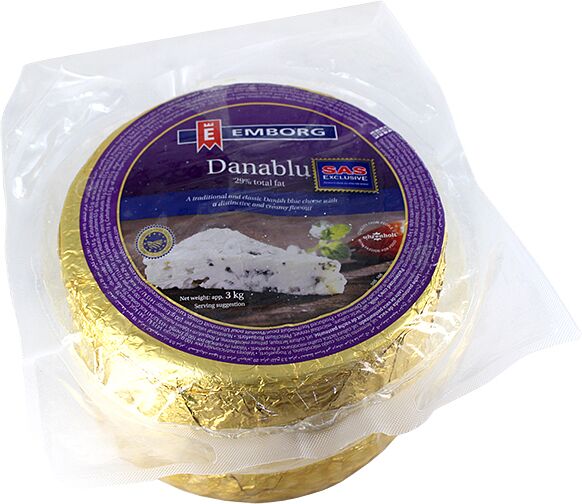 Сыр с плесенью "Emborg Danablu"