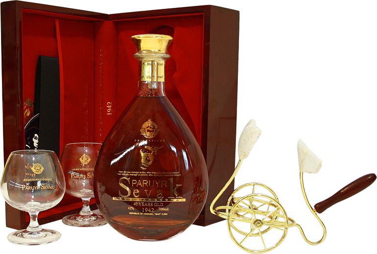 Cognac "Paruyr Sevak" 0.7l
