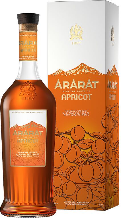 Apricot alcoholic drink "Ararat" 0.7l